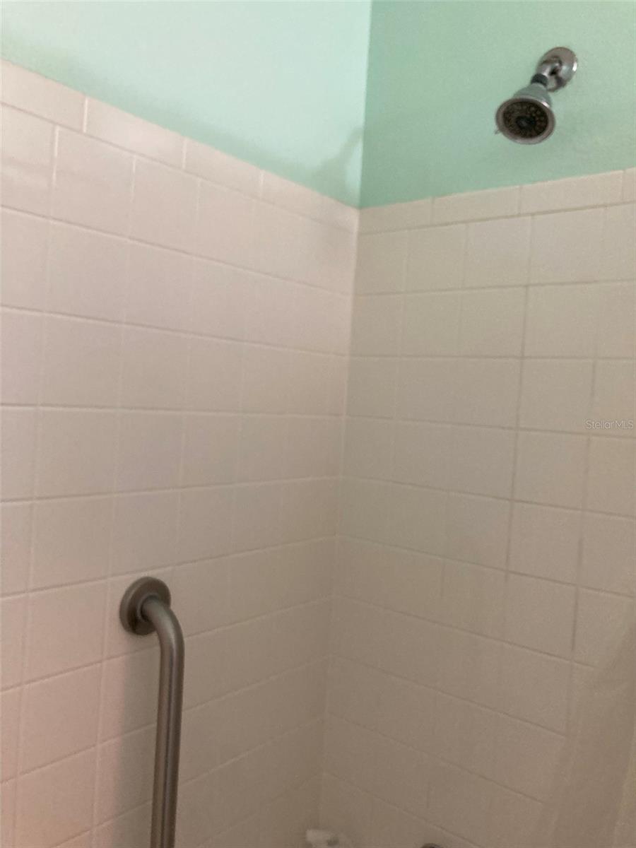 TERRACE PARK OF FIVE TOWNS - Residential