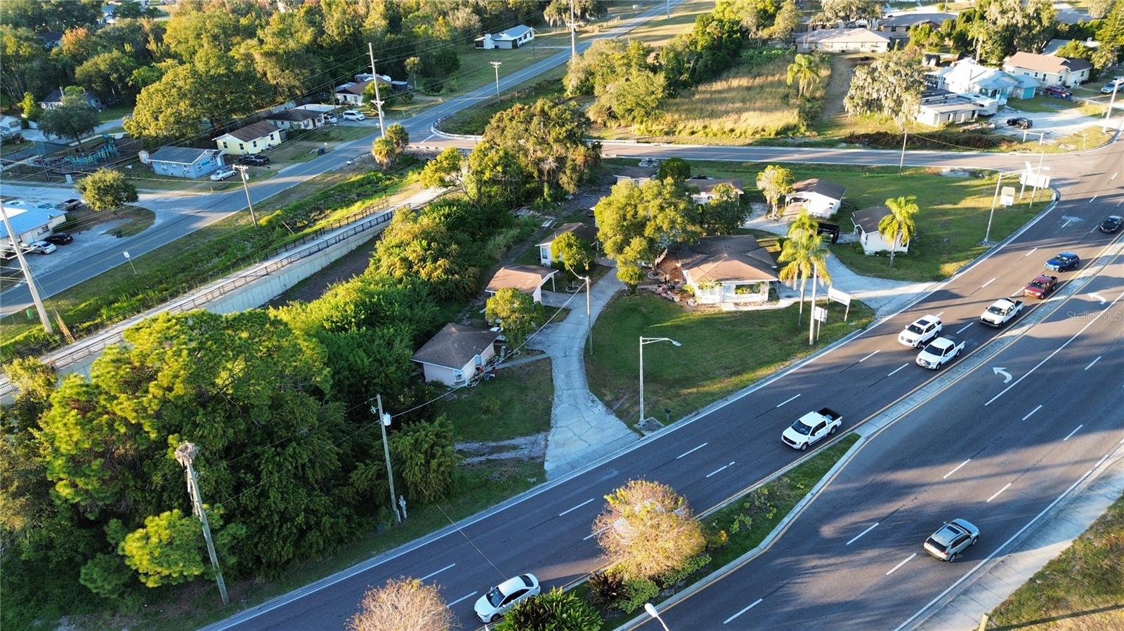 1255 S LAKE SHORE WAY