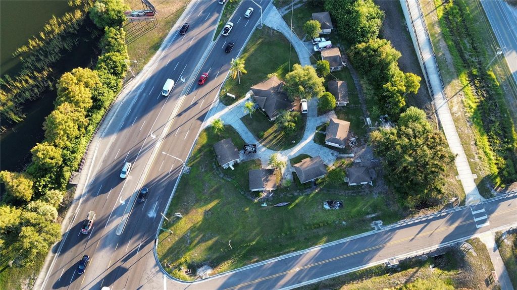 Photo of 1255 S Lake Shore Way, Lake Alfred, FL 33850 (MLS # P4937065)