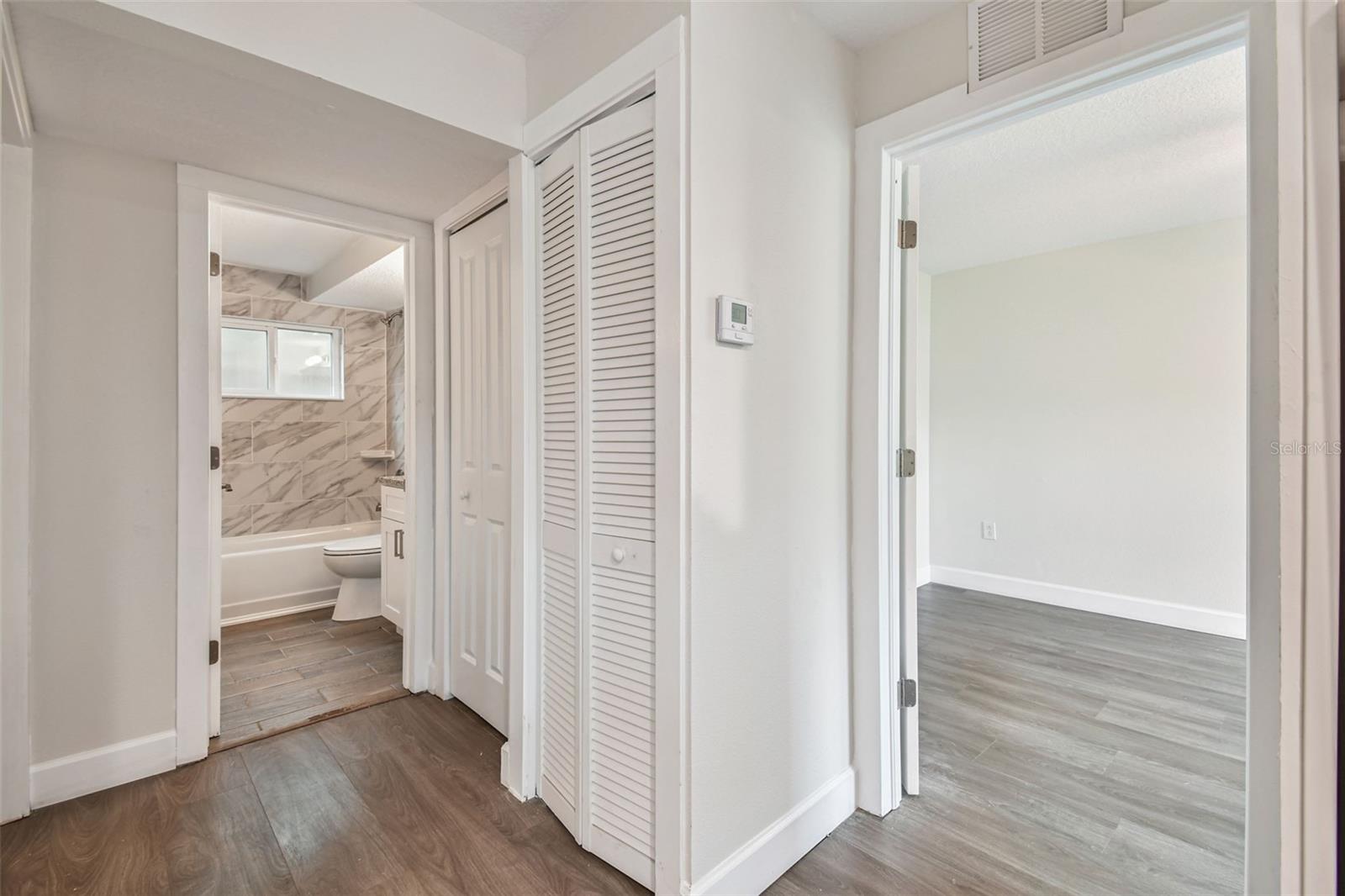 GRAY GABLES - Residential Lease