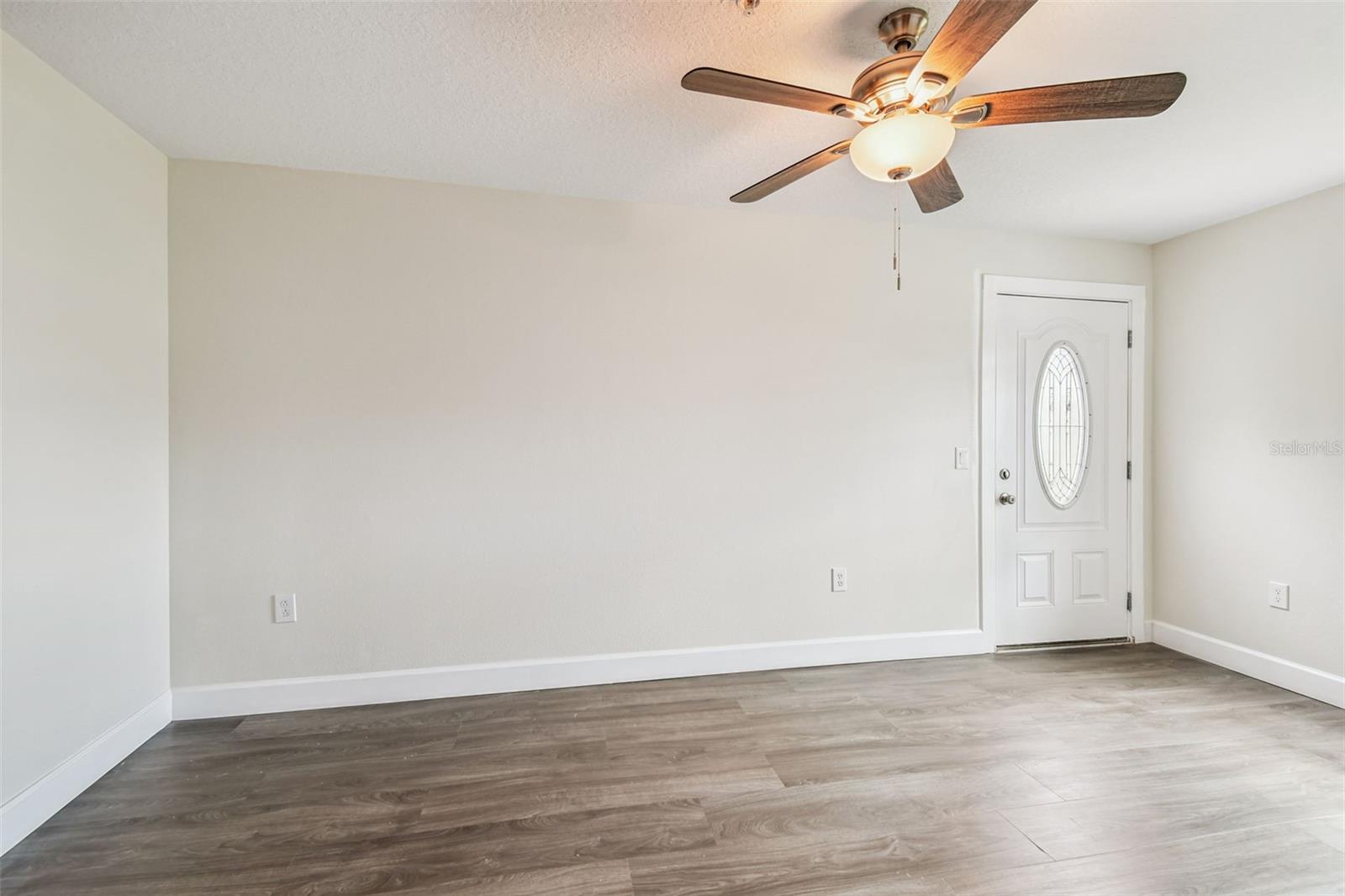 GRAY GABLES - Residential Lease