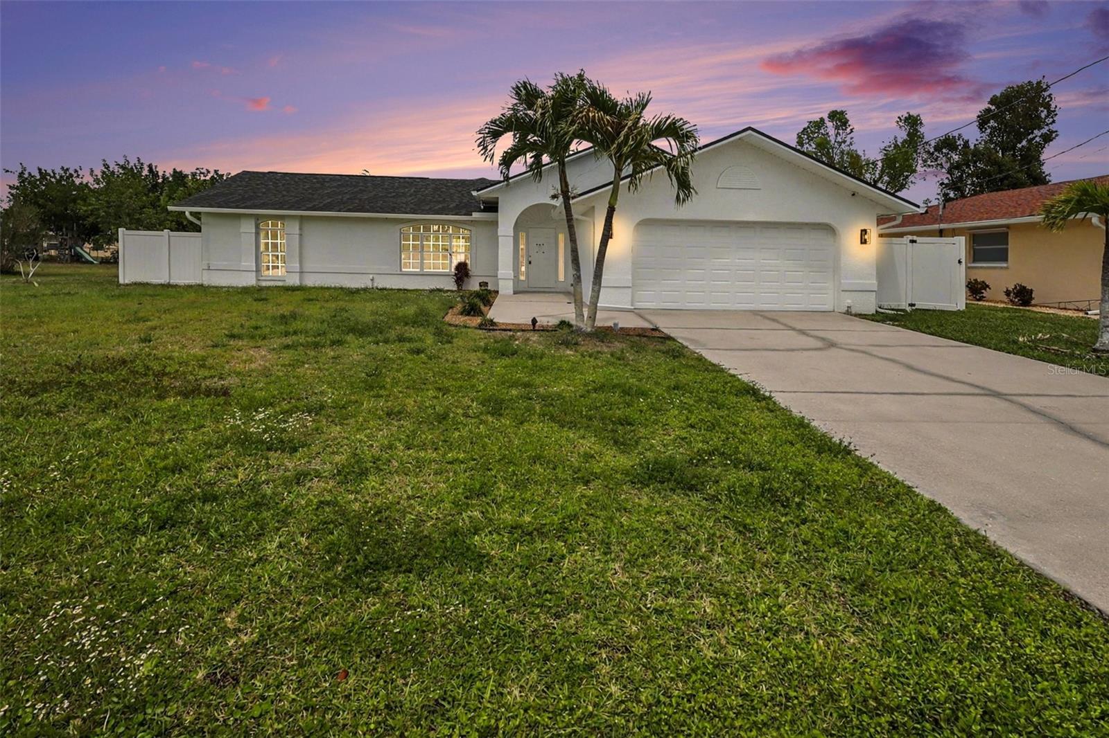 CAPE CORAL - Residential
