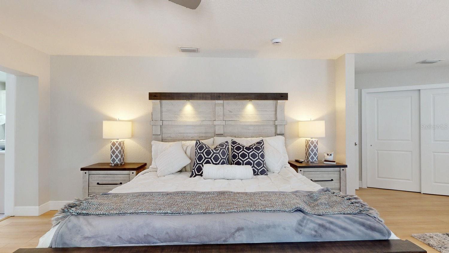 HARBOR BLUFFS - Residential