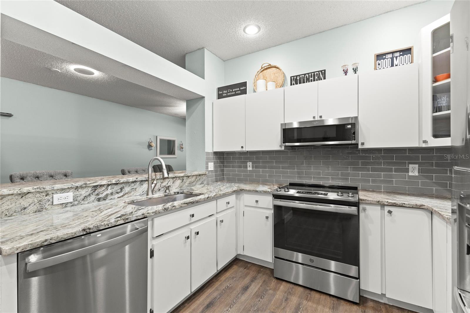 EAST LAKE LANDINGS - Residential