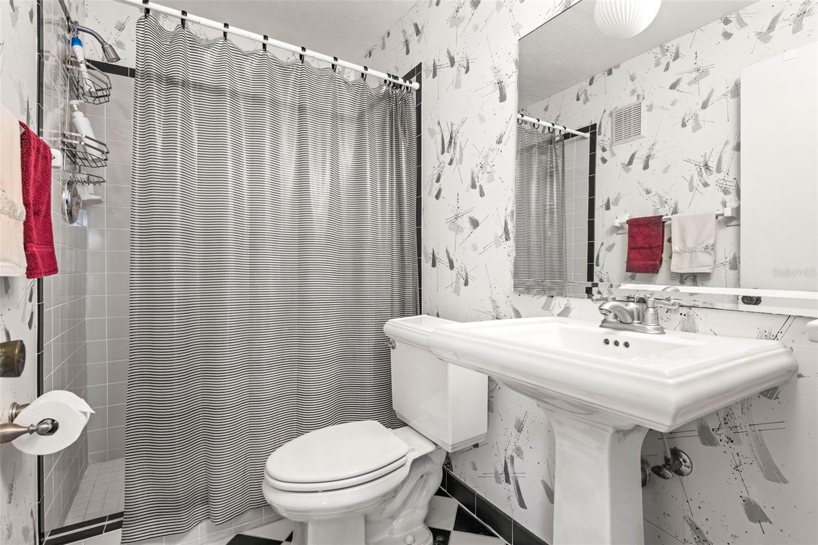 GARDENS THE CONDO - Residential