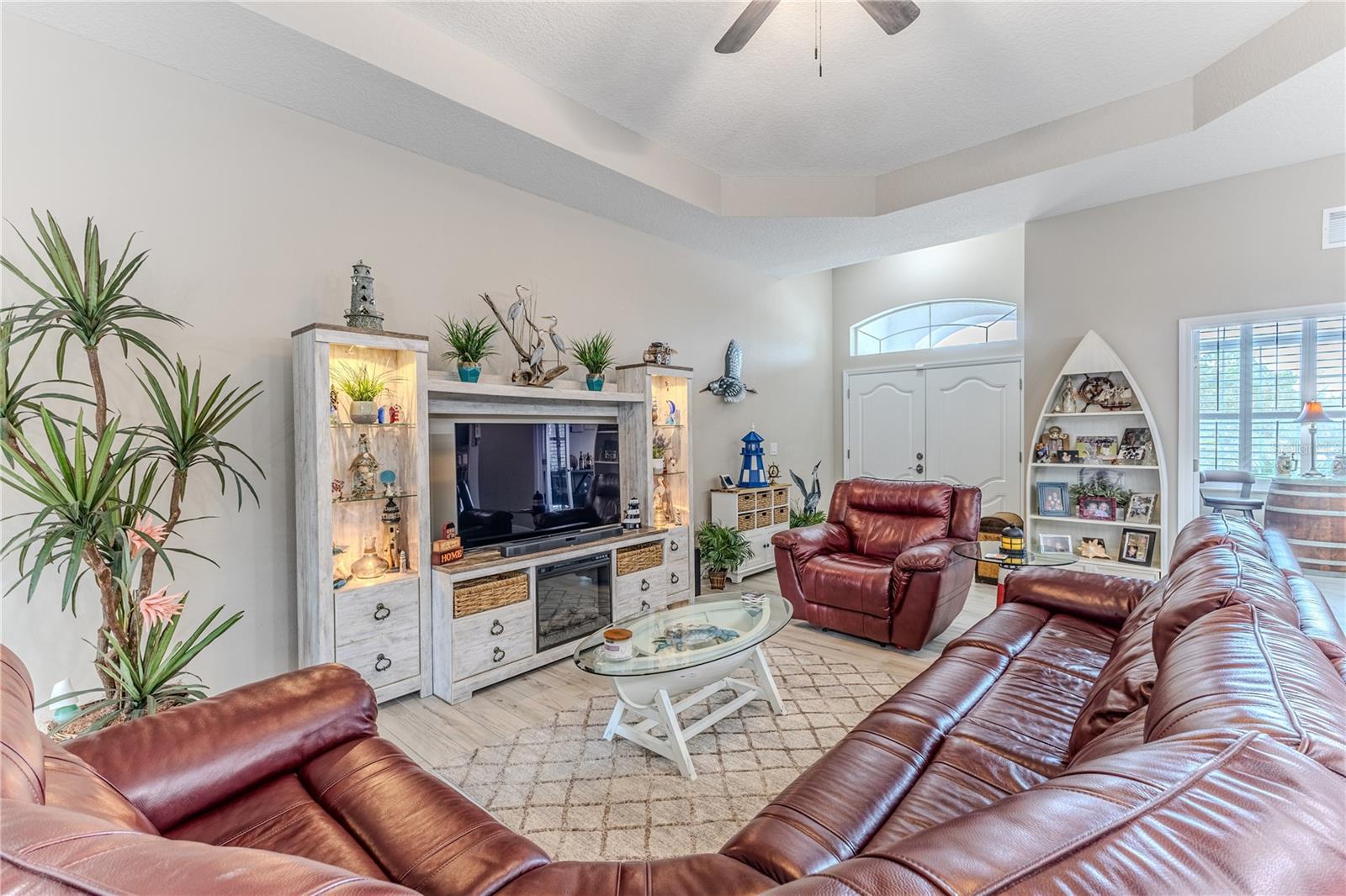 ROYAL HIGHLANDS - Residential