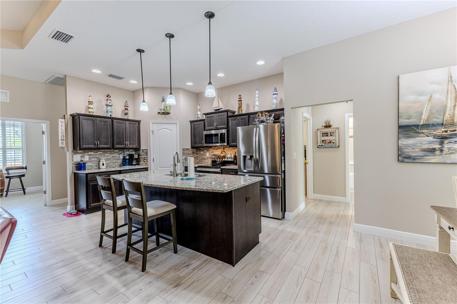 ROYAL HIGHLANDS - Residential