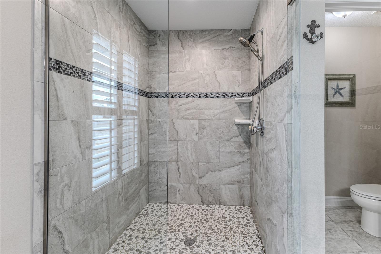 ROYAL HIGHLANDS - Residential