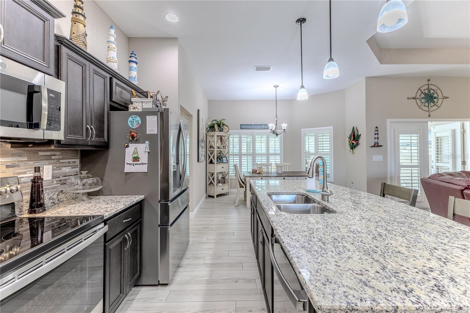 ROYAL HIGHLANDS - Residential