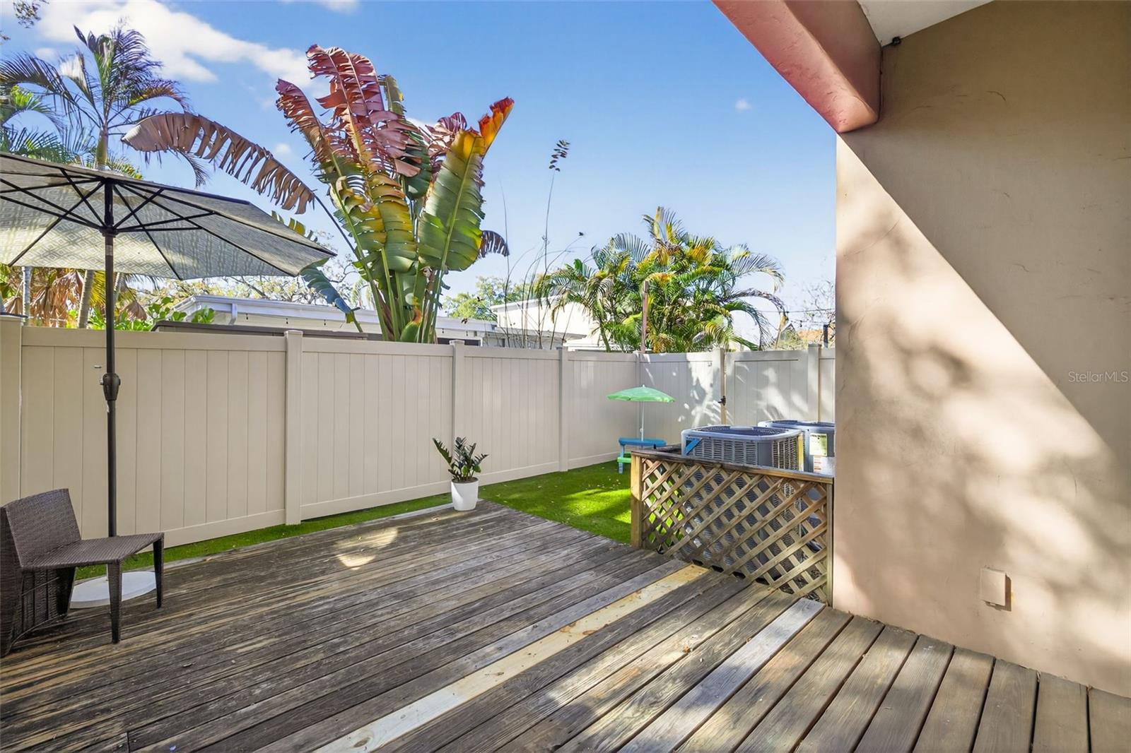 TOWNHOUSES AT GRANADA - Residential