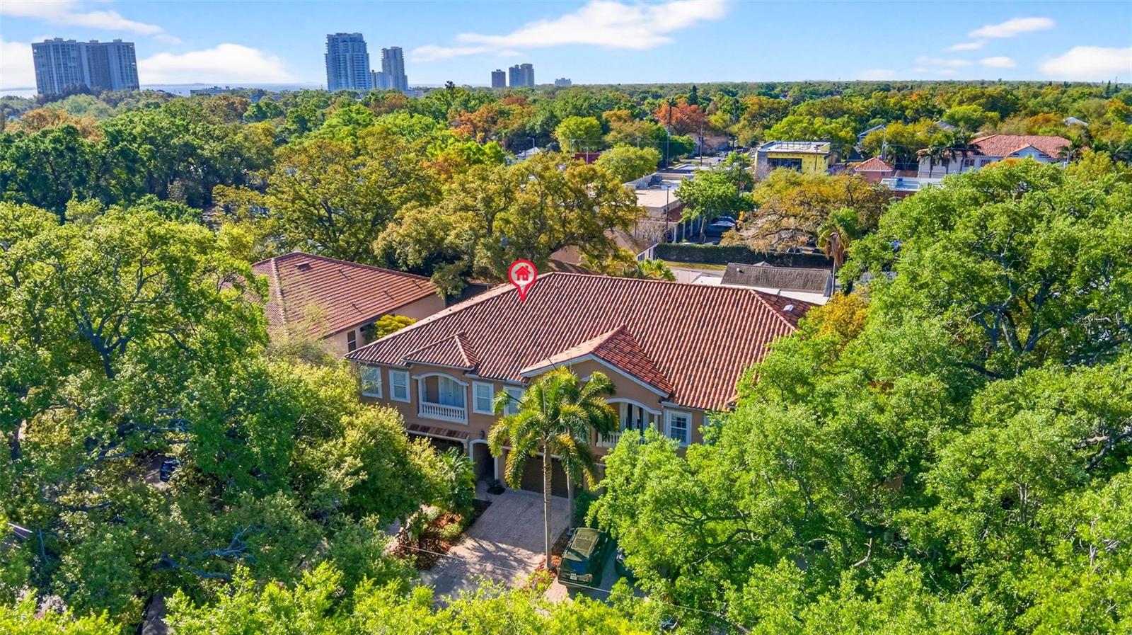 TOWNHOUSES AT GRANADA - Residential