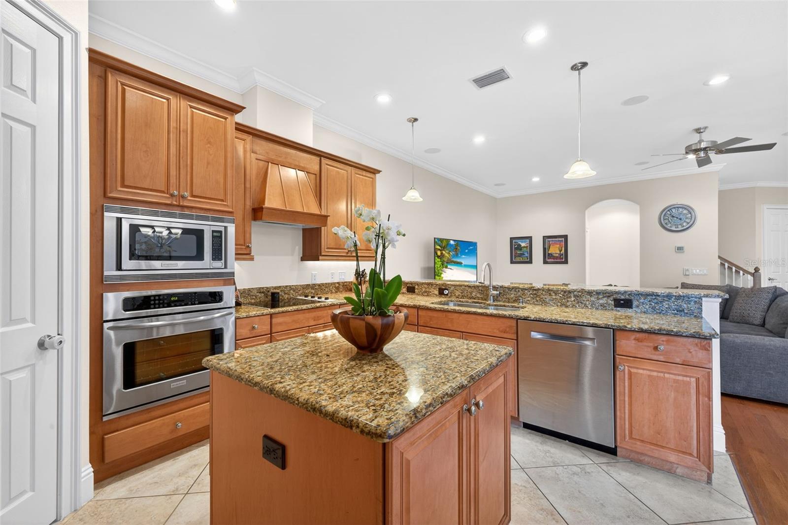 TOWNHOUSES AT GRANADA - Residential