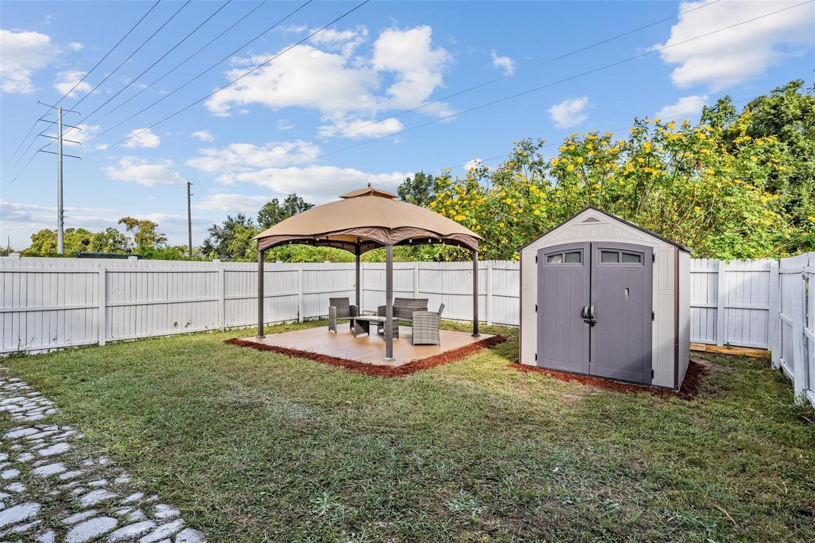 LAKE PADGETT SOUTH - Residential