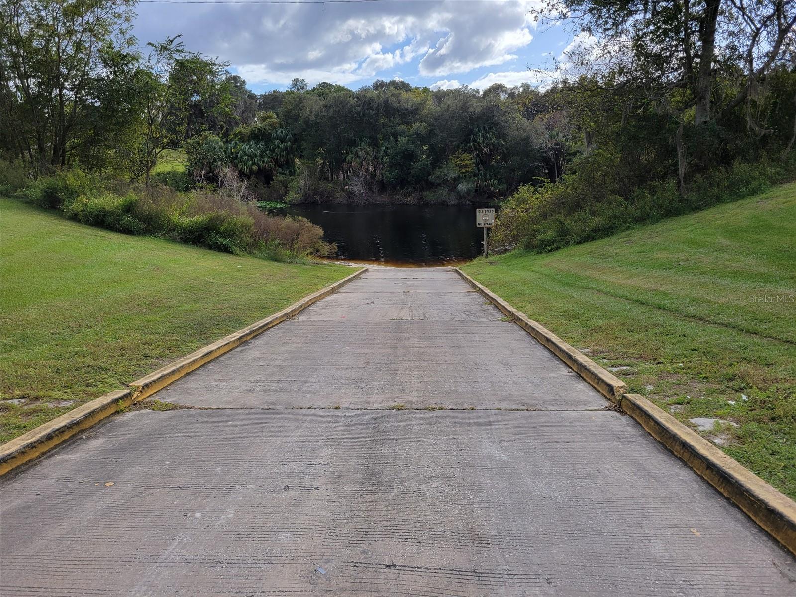 MOSS BLUFF RANCHES - Land