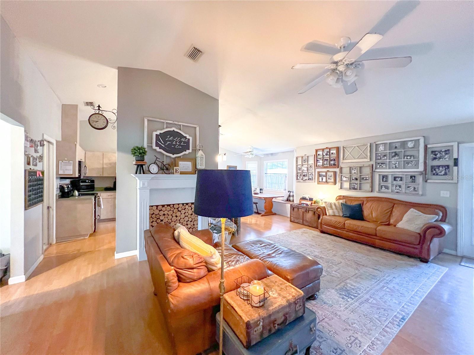 REPLAT SYLVANIA TERRACE - Residential