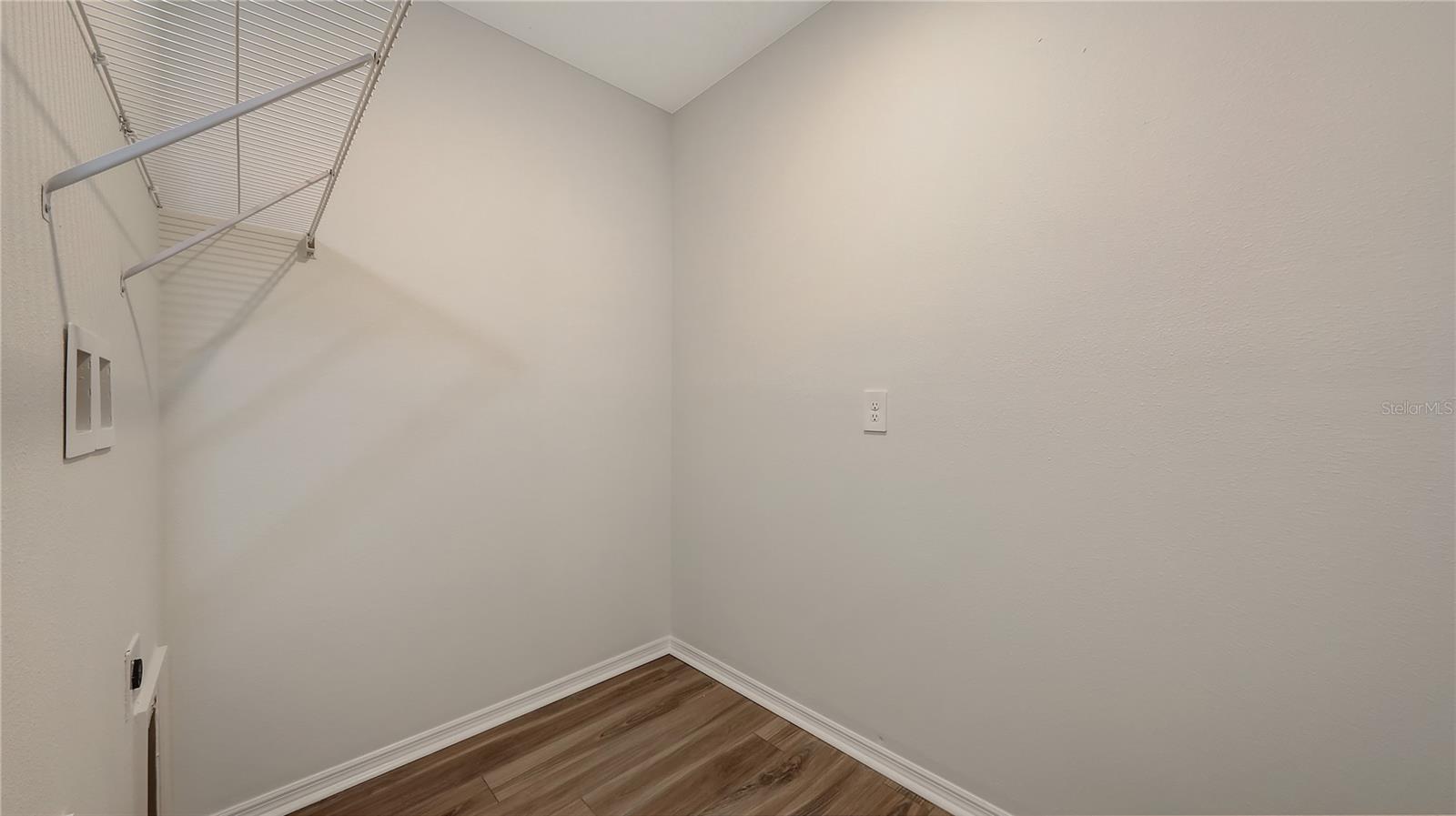 BROADLEAF - Residential