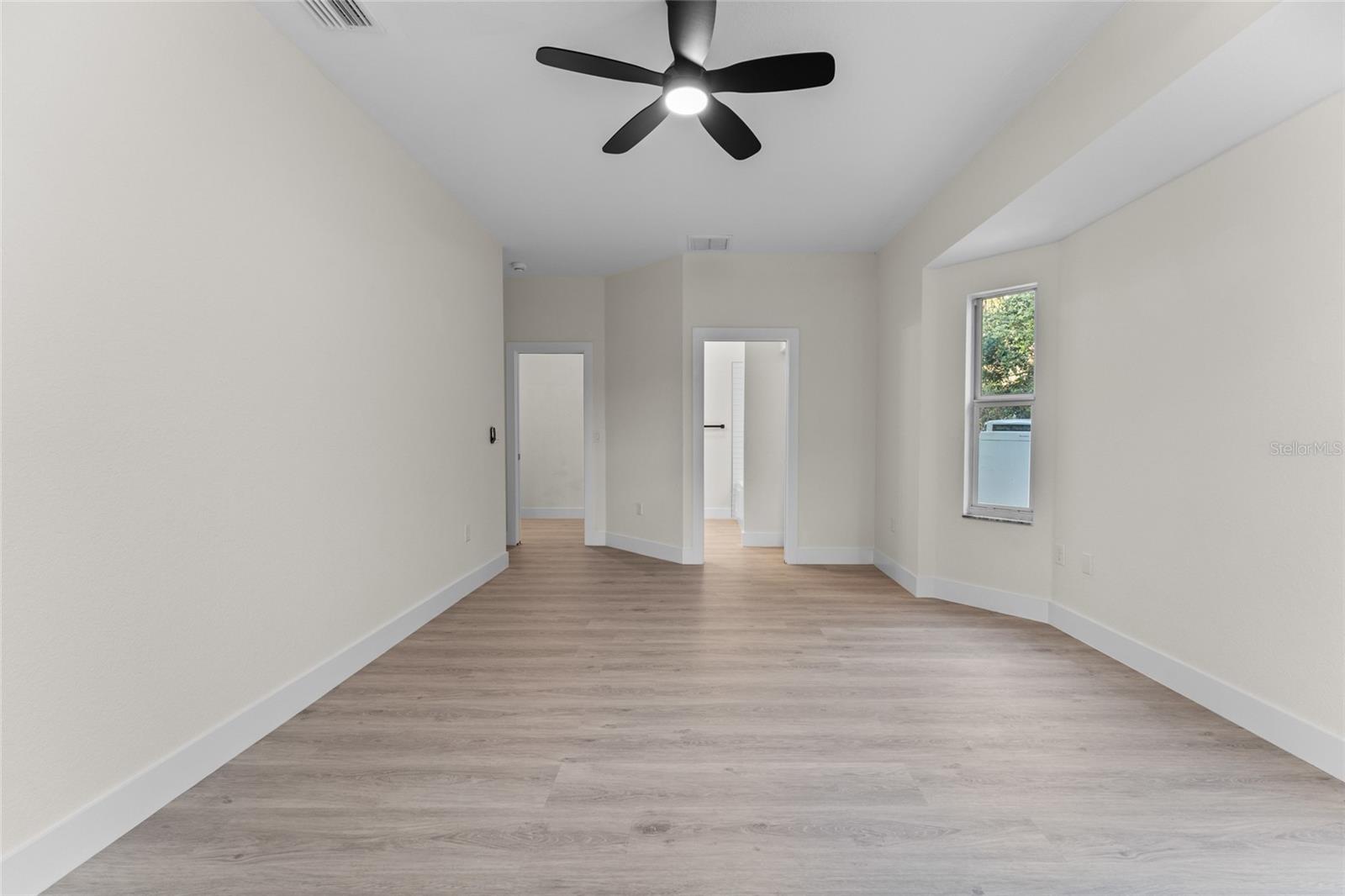 PORT CHARLOTTE SUB 05 - Residential Lease