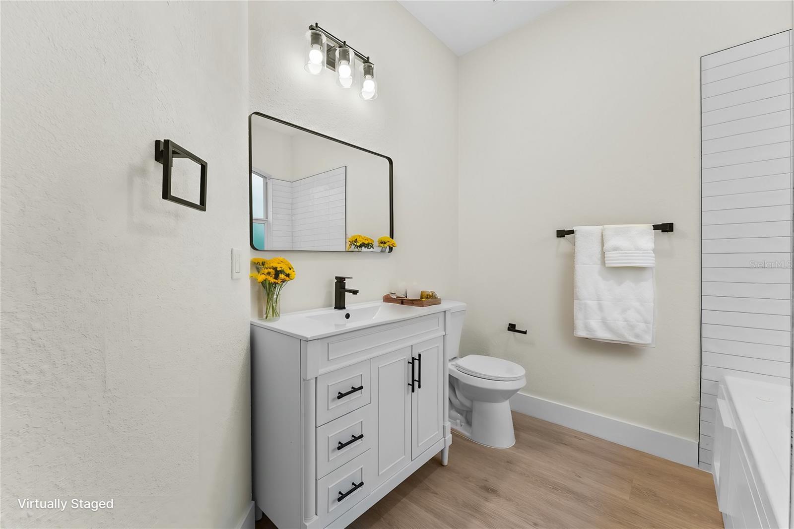 PORT CHARLOTTE SUB 05 - Residential Lease