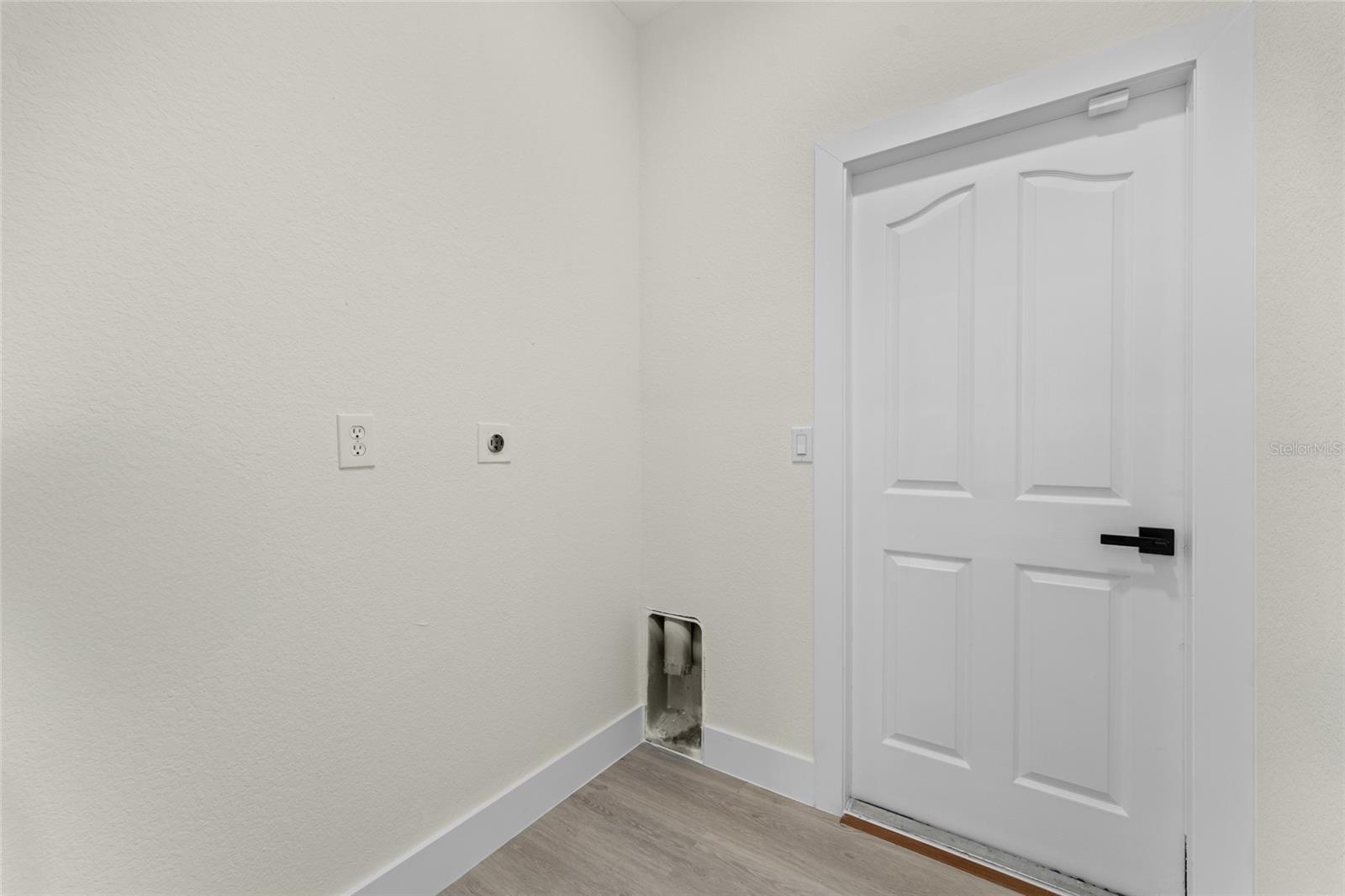 PORT CHARLOTTE SUB 05 - Residential Lease