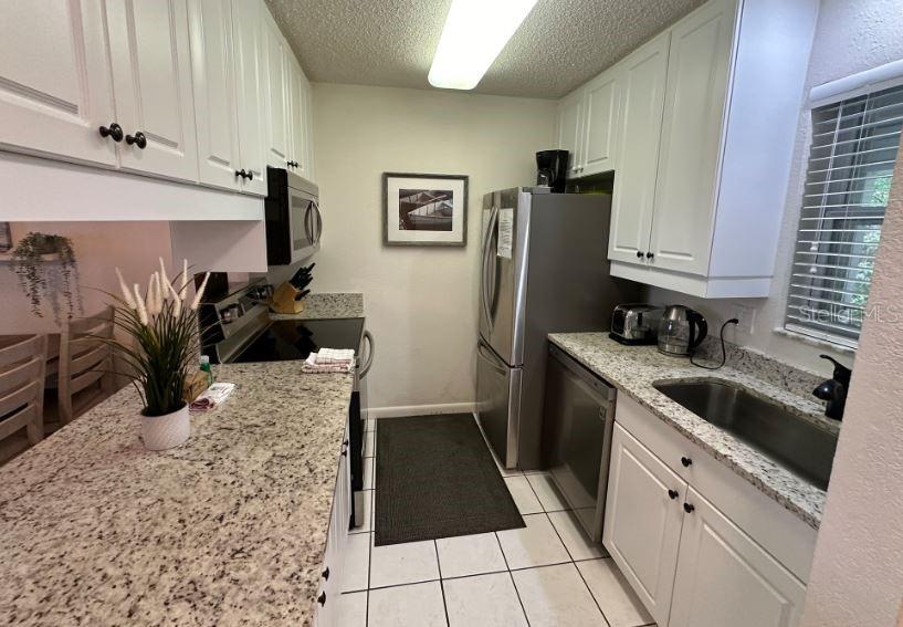 WHITE SANDS VILLAGE - Residential Lease