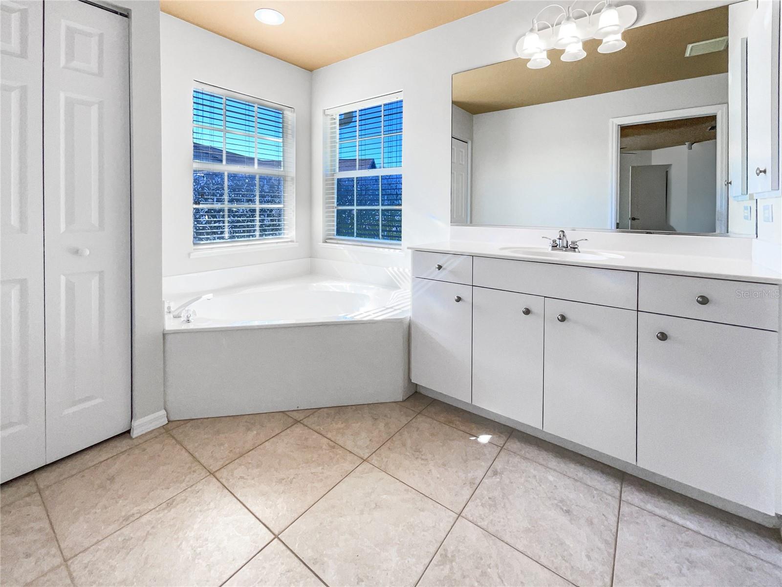 CHESTNUT CREEK ESTATES - Residential