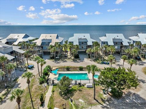 A home in CEDAR KEY