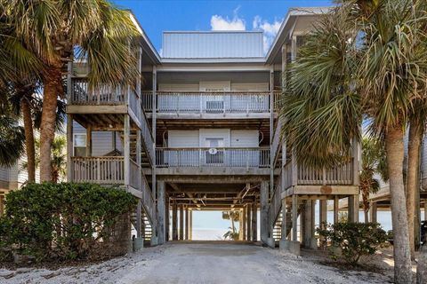 A home in CEDAR KEY