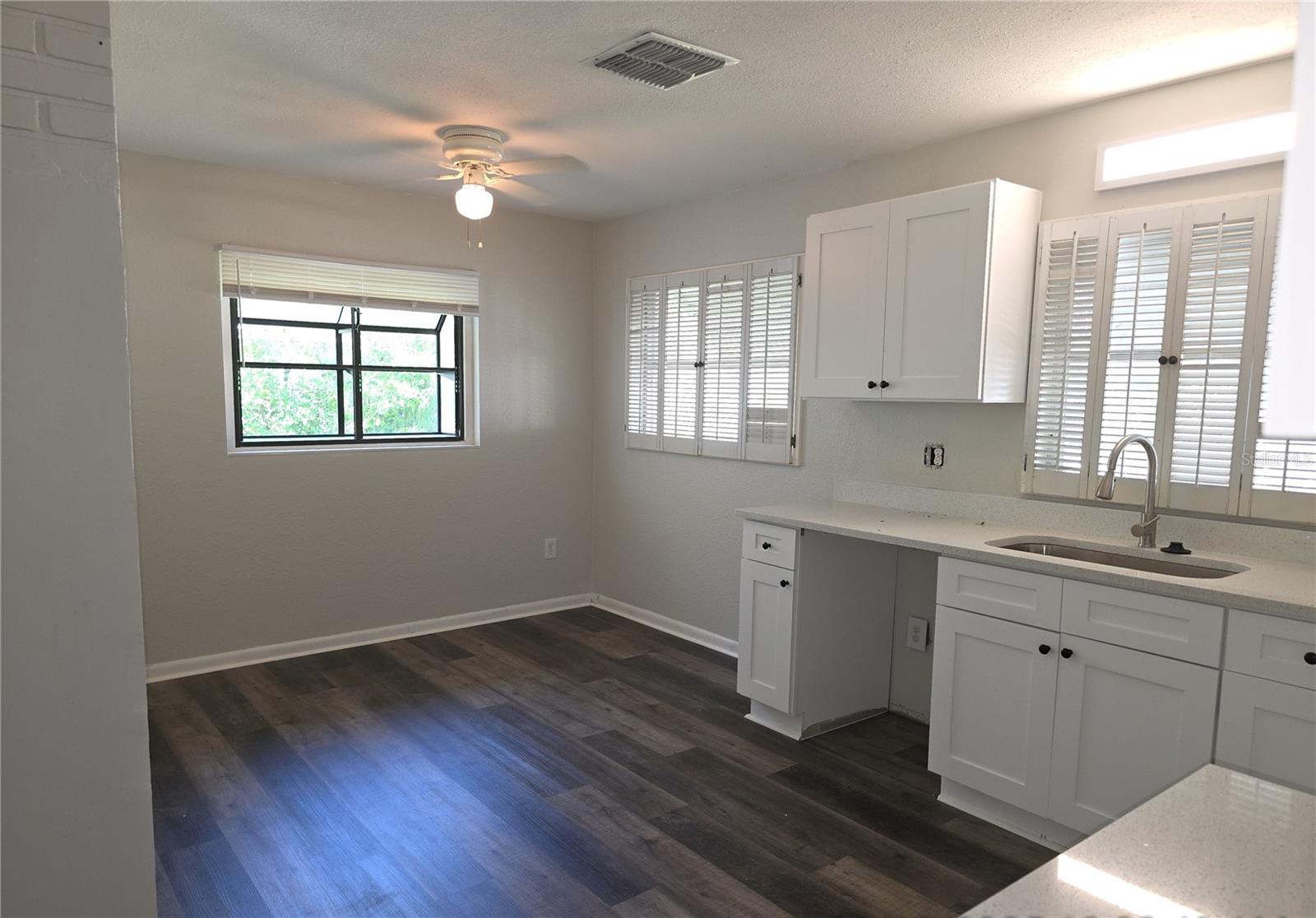1447 JASMINE WAY