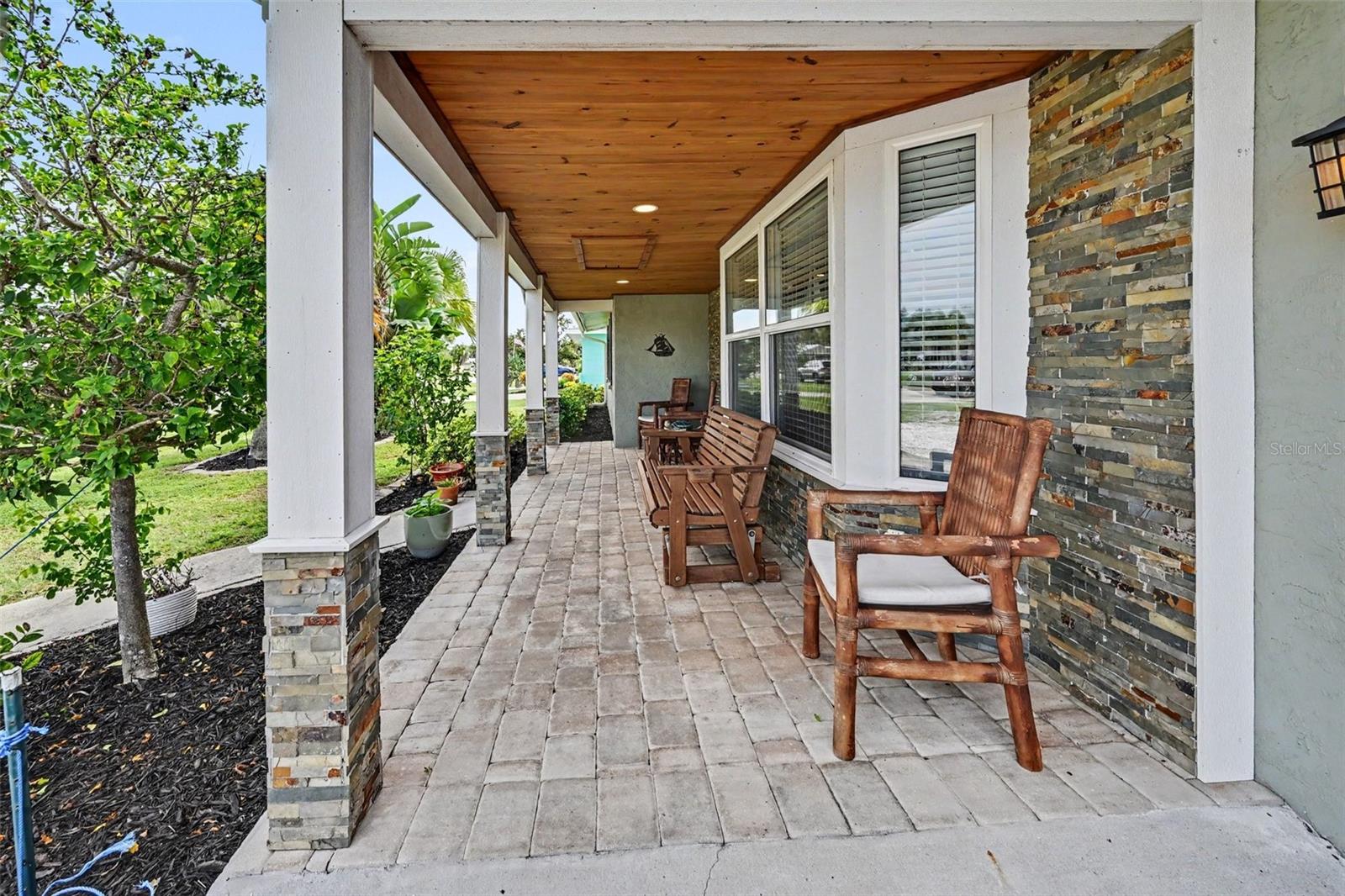 412 REDWOOD ROAD