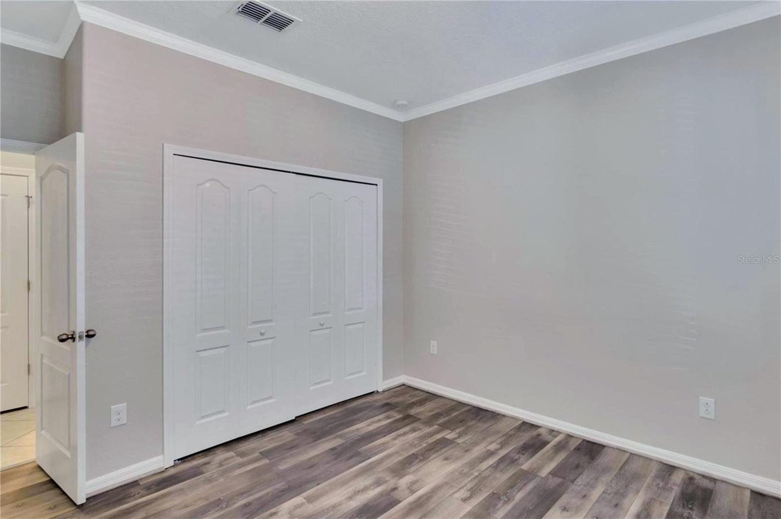 OAKS AT SHADY CREEK PH 1 - Residential Lease