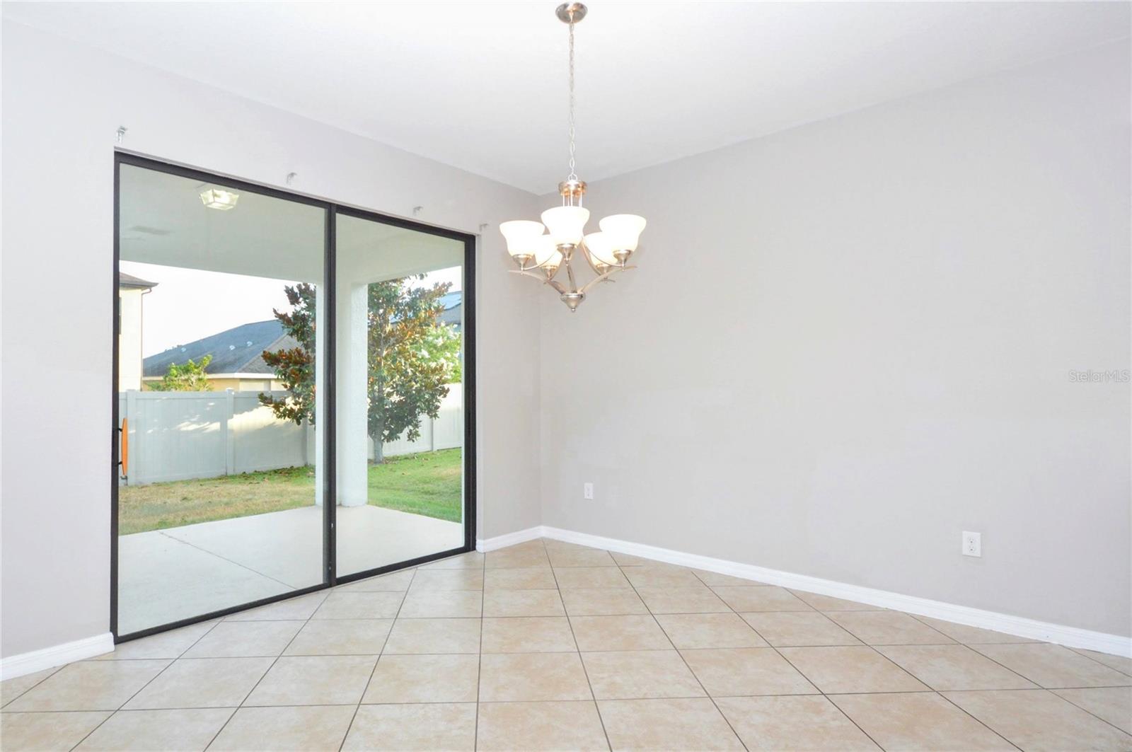 OAKS AT SHADY CREEK PH 1 - Residential Lease