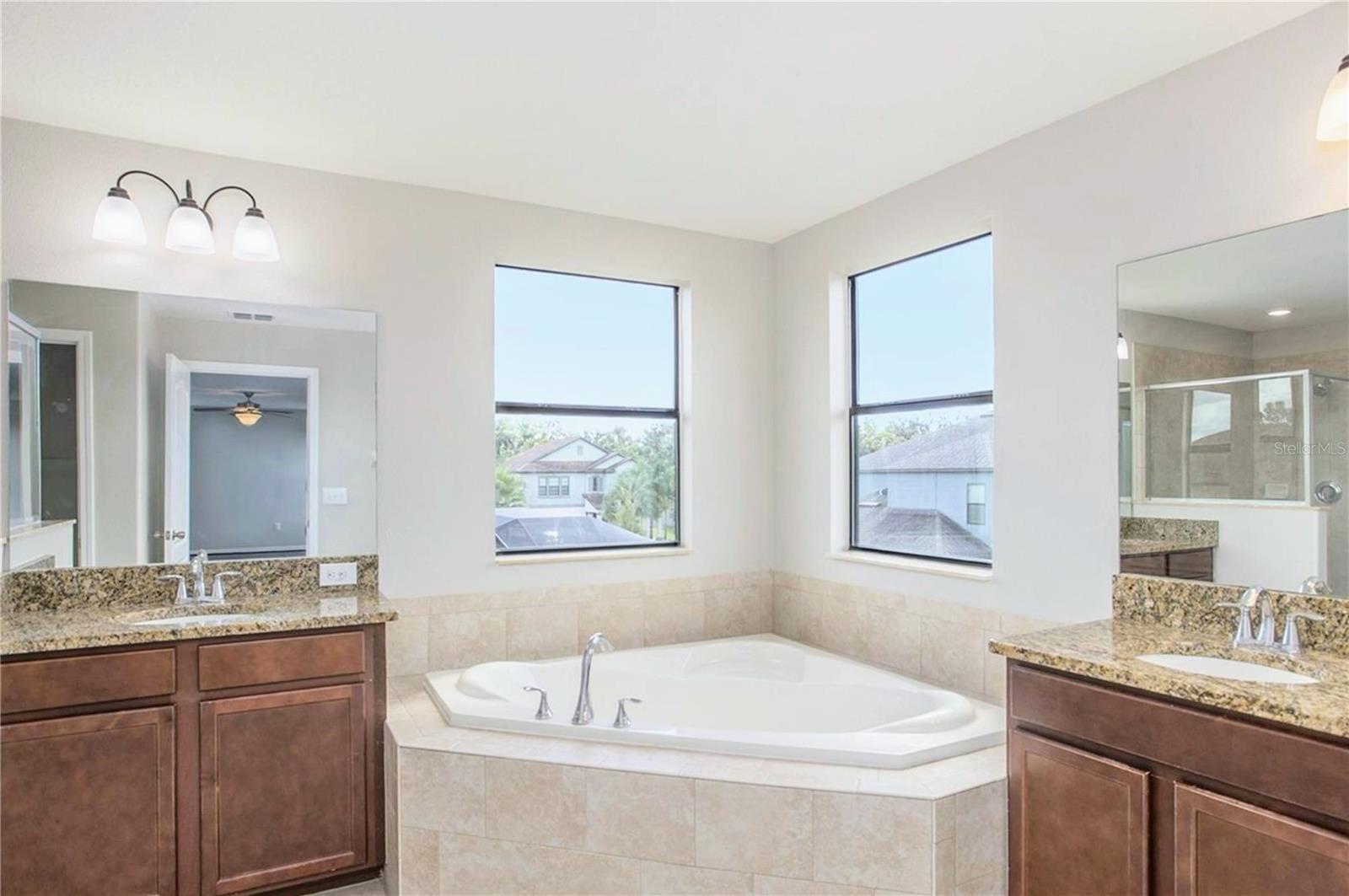 OAKS AT SHADY CREEK PH 1 - Residential Lease