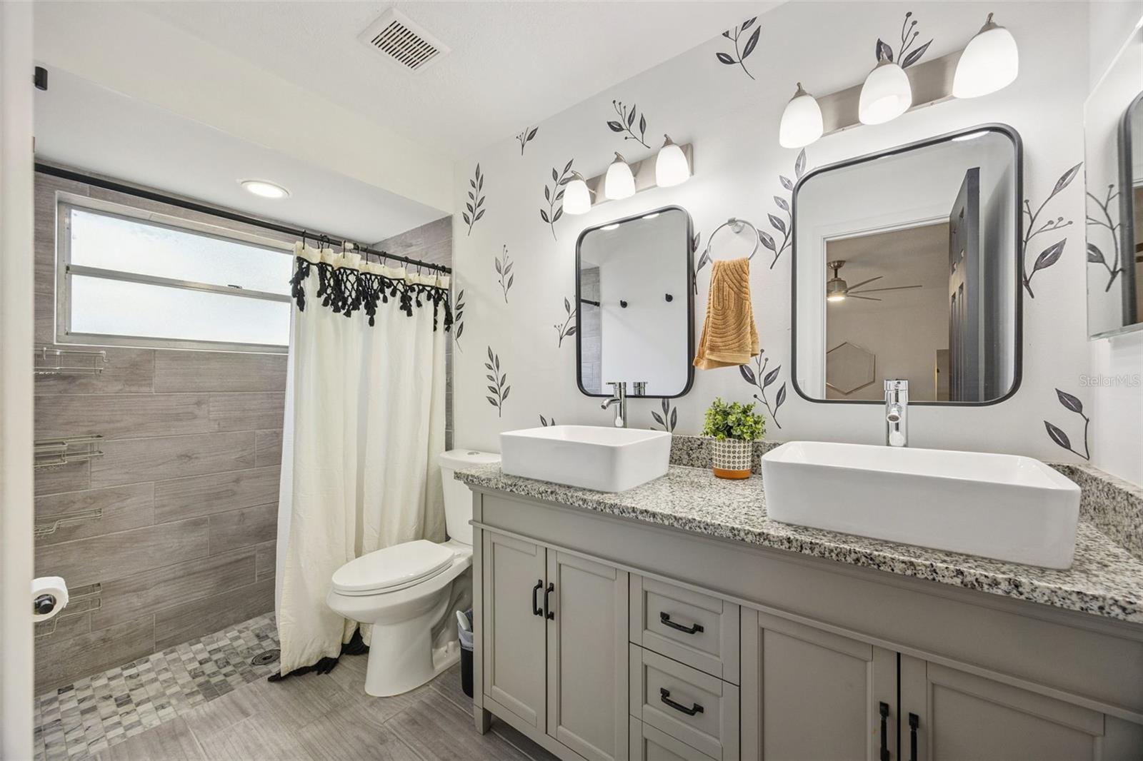 IDYLLWILDE OF LOCH ARBOR SECTION-6 - Residential