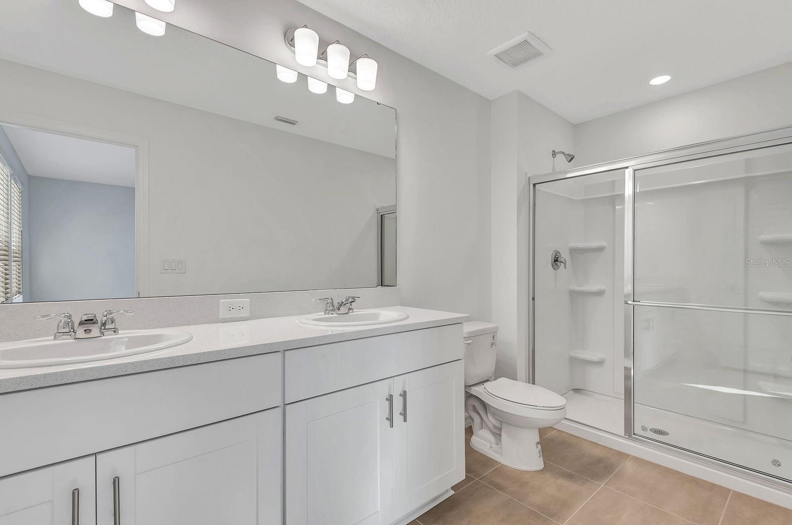 TOWNHOMES AT AZARIO - Residential Lease