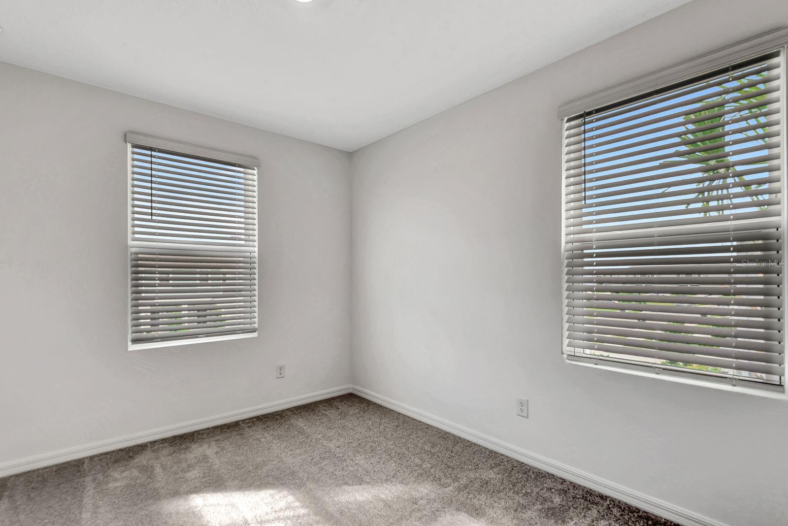TOWNHOMES AT AZARIO - Residential Lease
