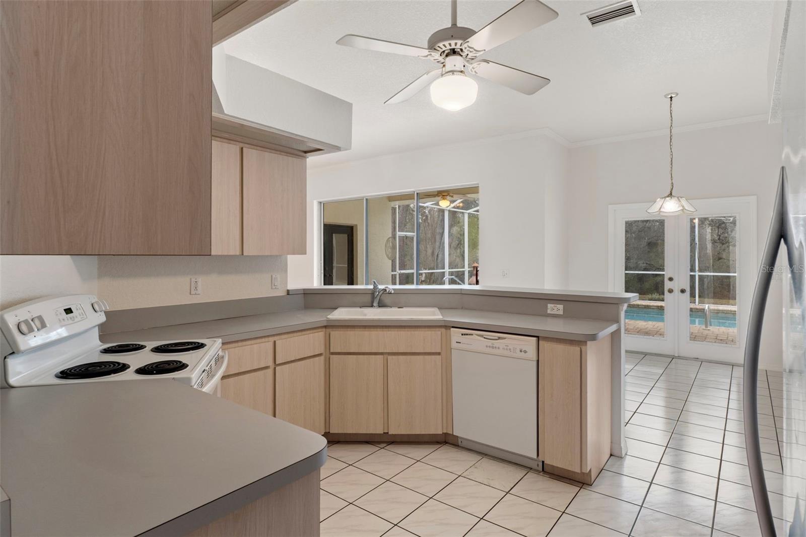 SPRING HILL - Residential