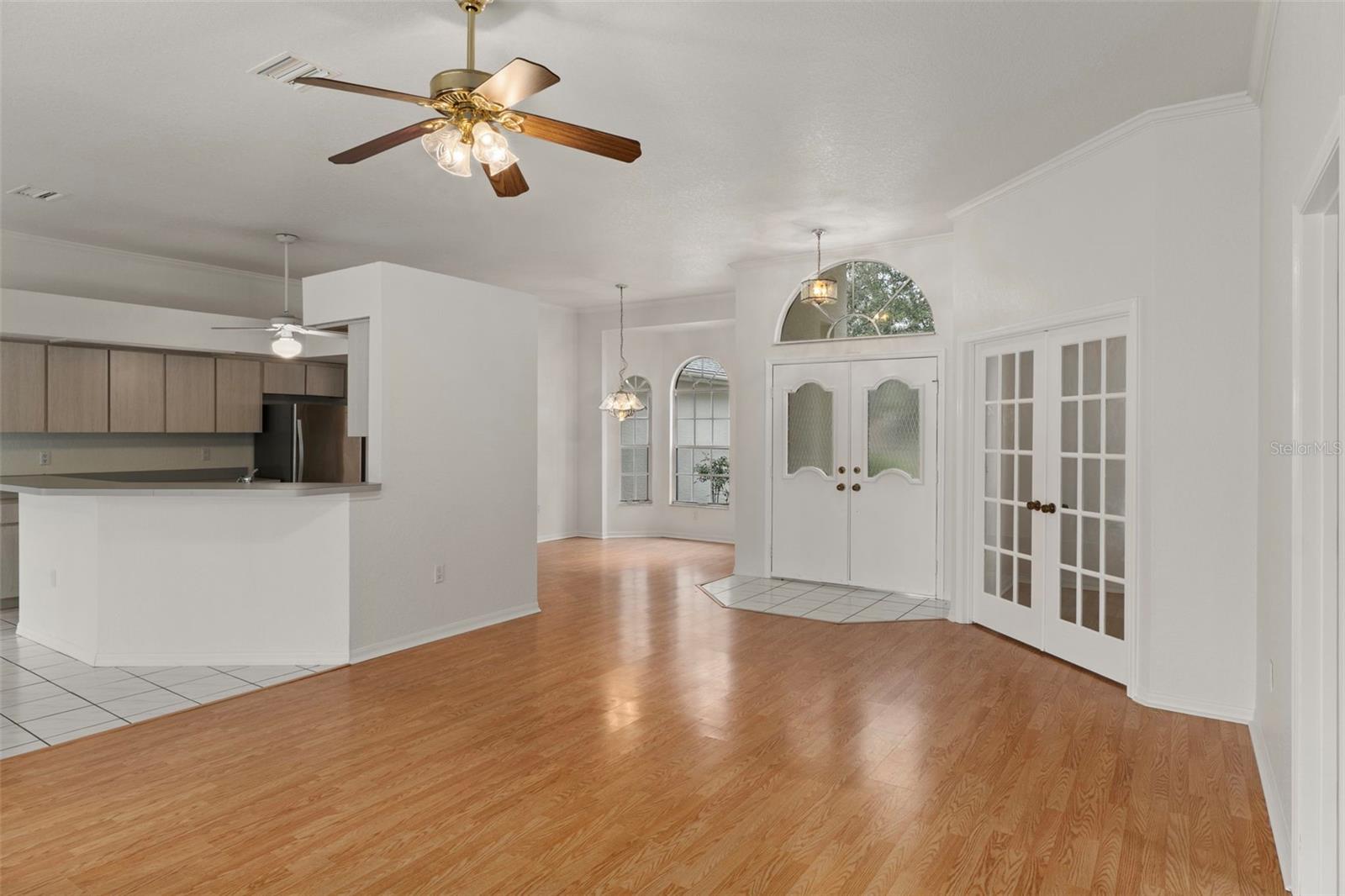 SPRING HILL - Residential