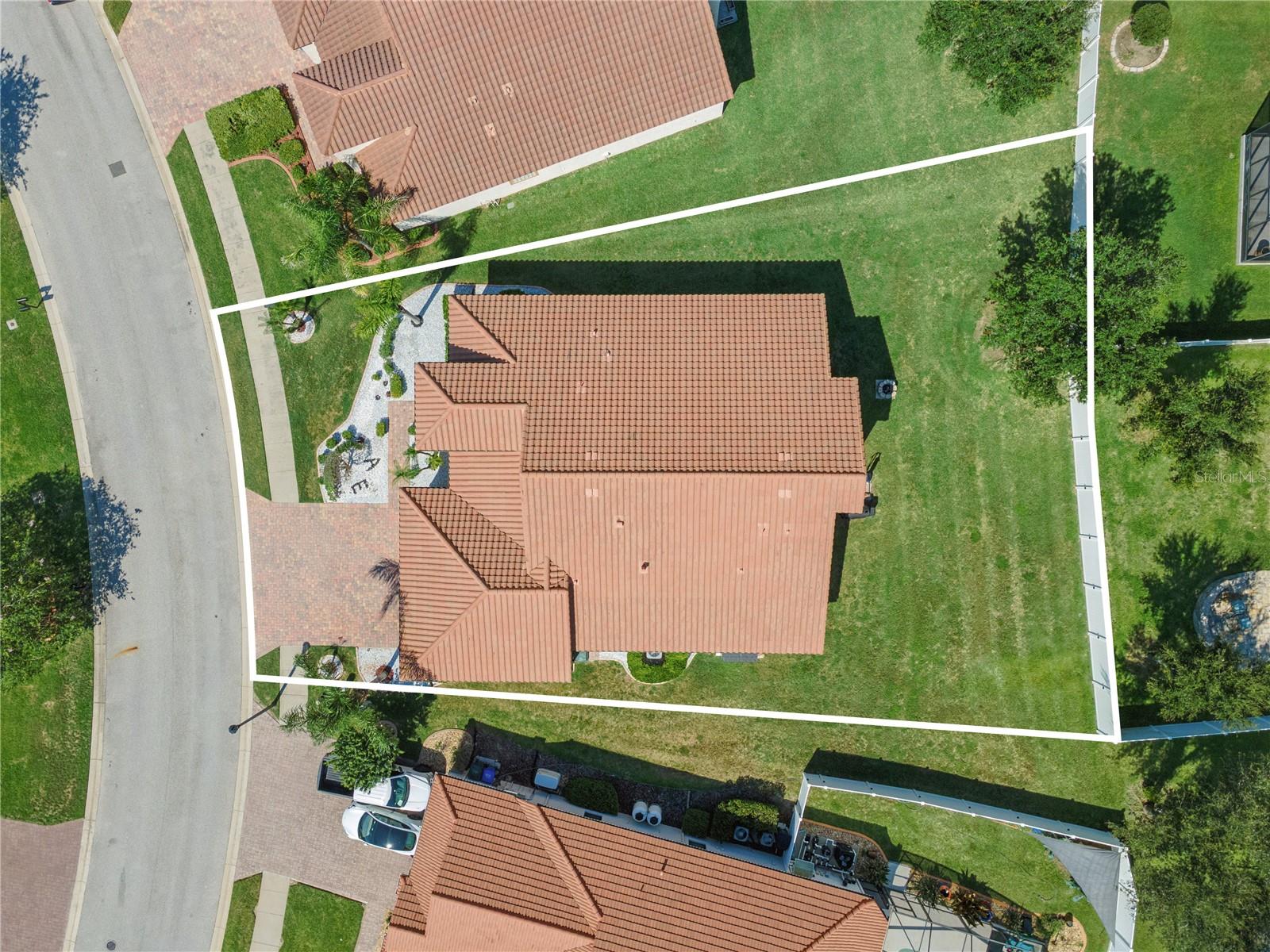 3943 SUNSET LAKE DRIVE
