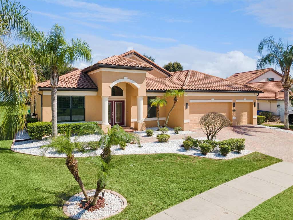 Photo of 3943 Sunset Lake Drive, Lakeland, FL 33810 (MLS # S5153494)