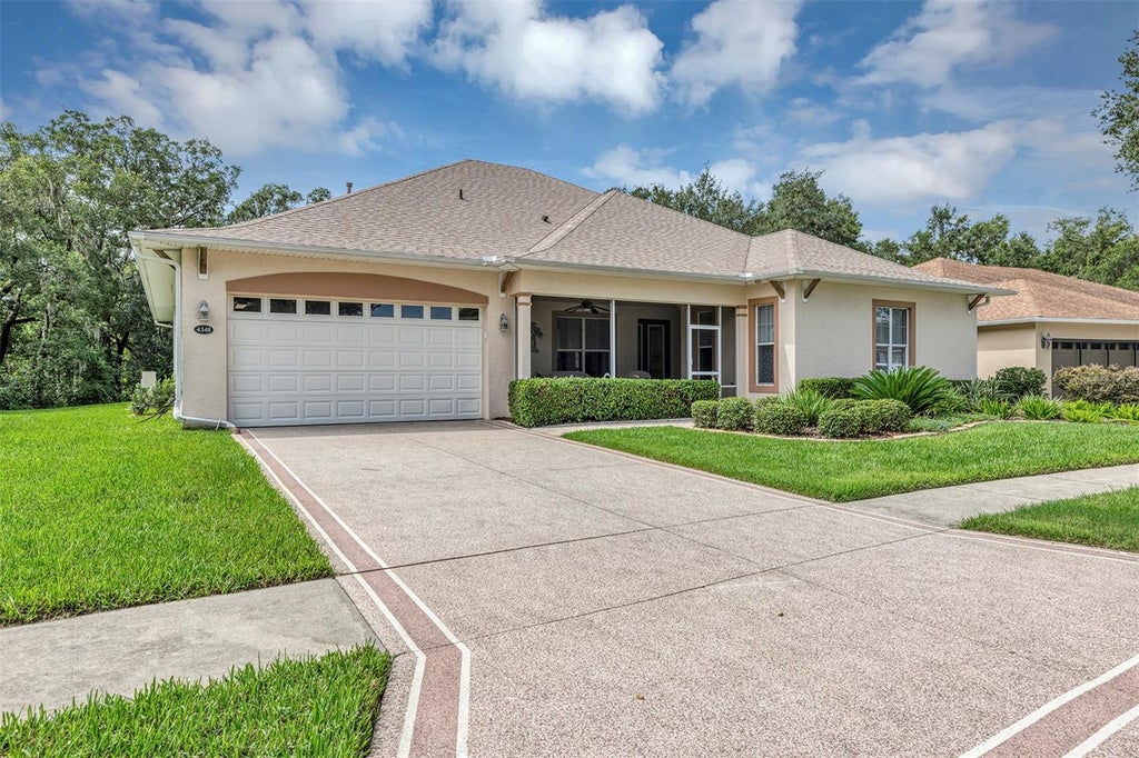 Photo of 4348 Antietam Creek Trail, Leesburg, FL 34748 (MLS # G5114993)