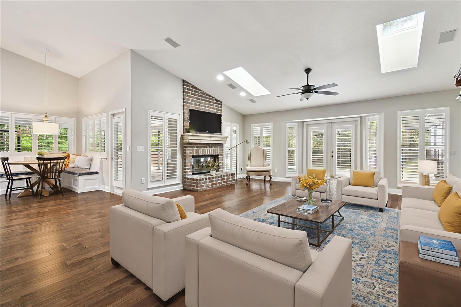 HAMMOCK WOODS - Residential
