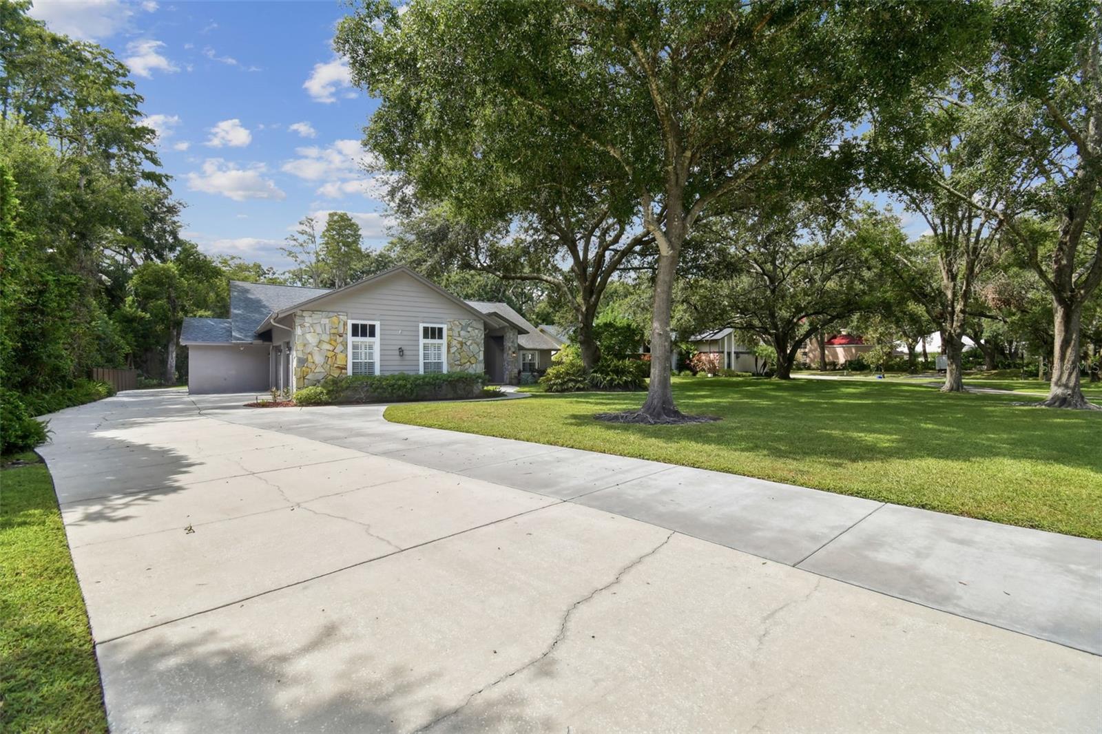 HAMMOCK WOODS - Residential