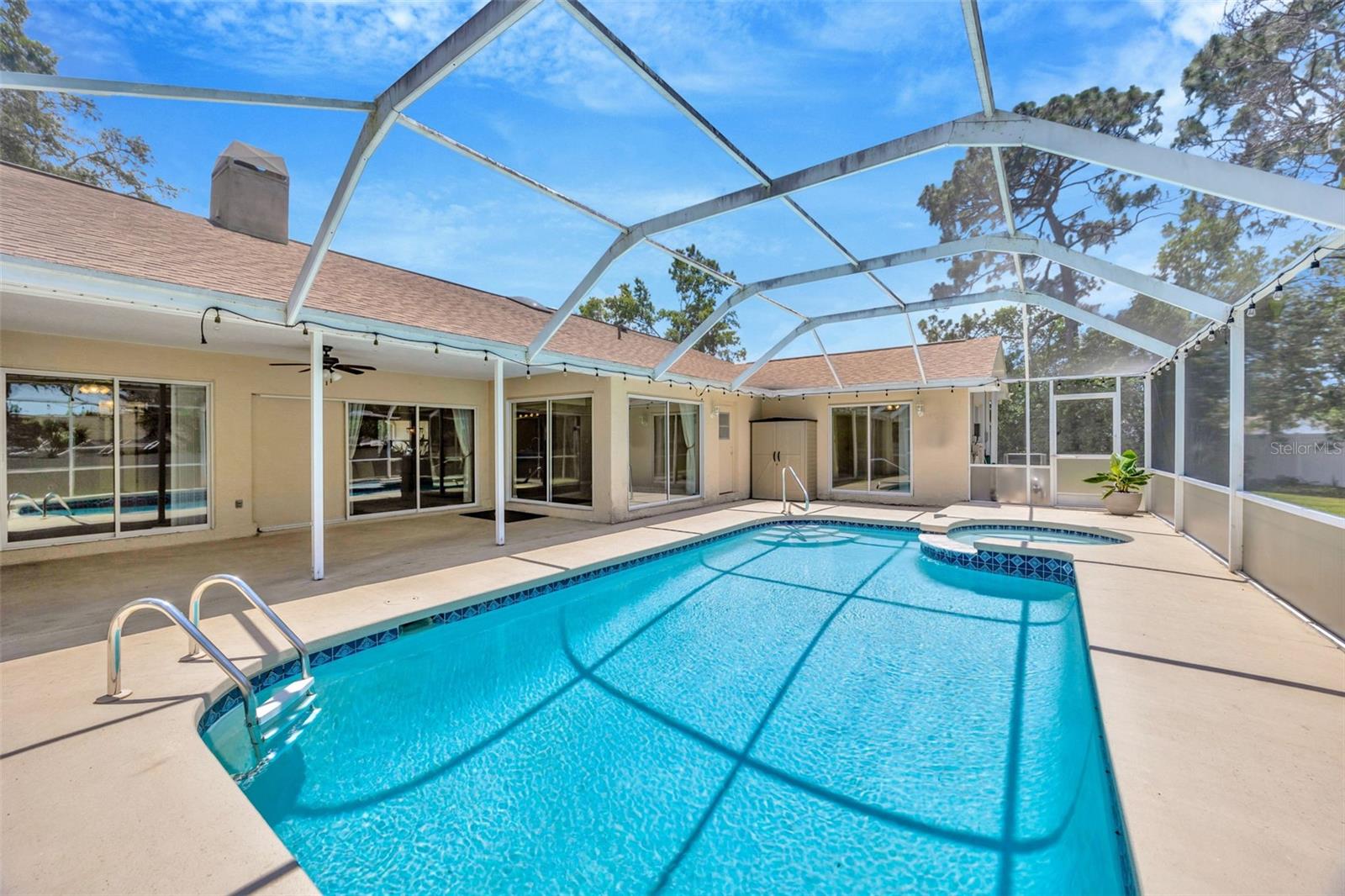 11291 COUNTRYWOOD COURT