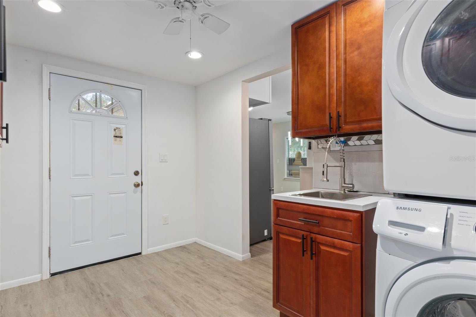 CASONS INGLIS ACRES 01 - Residential