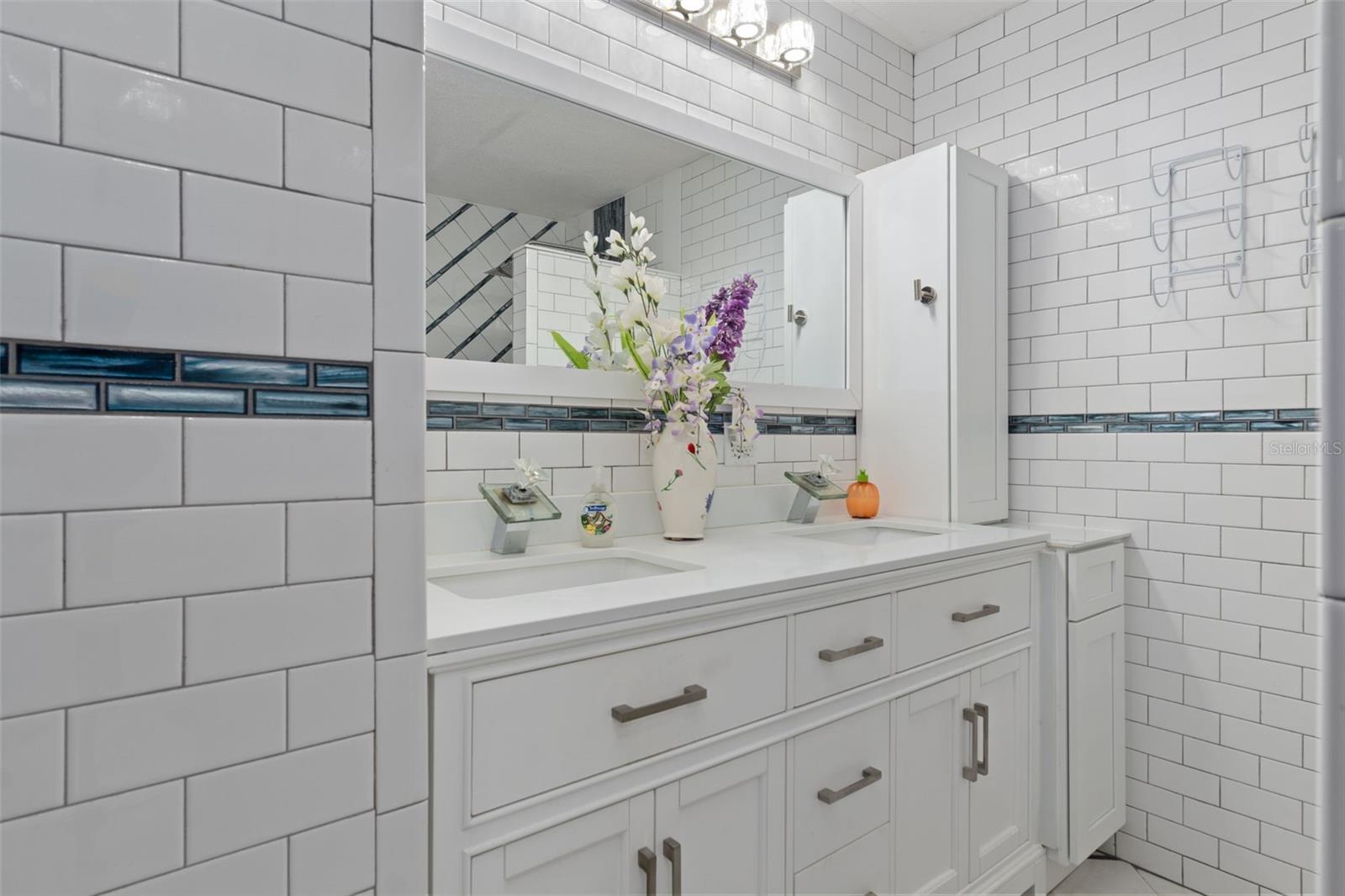 CASONS INGLIS ACRES 01 - Residential