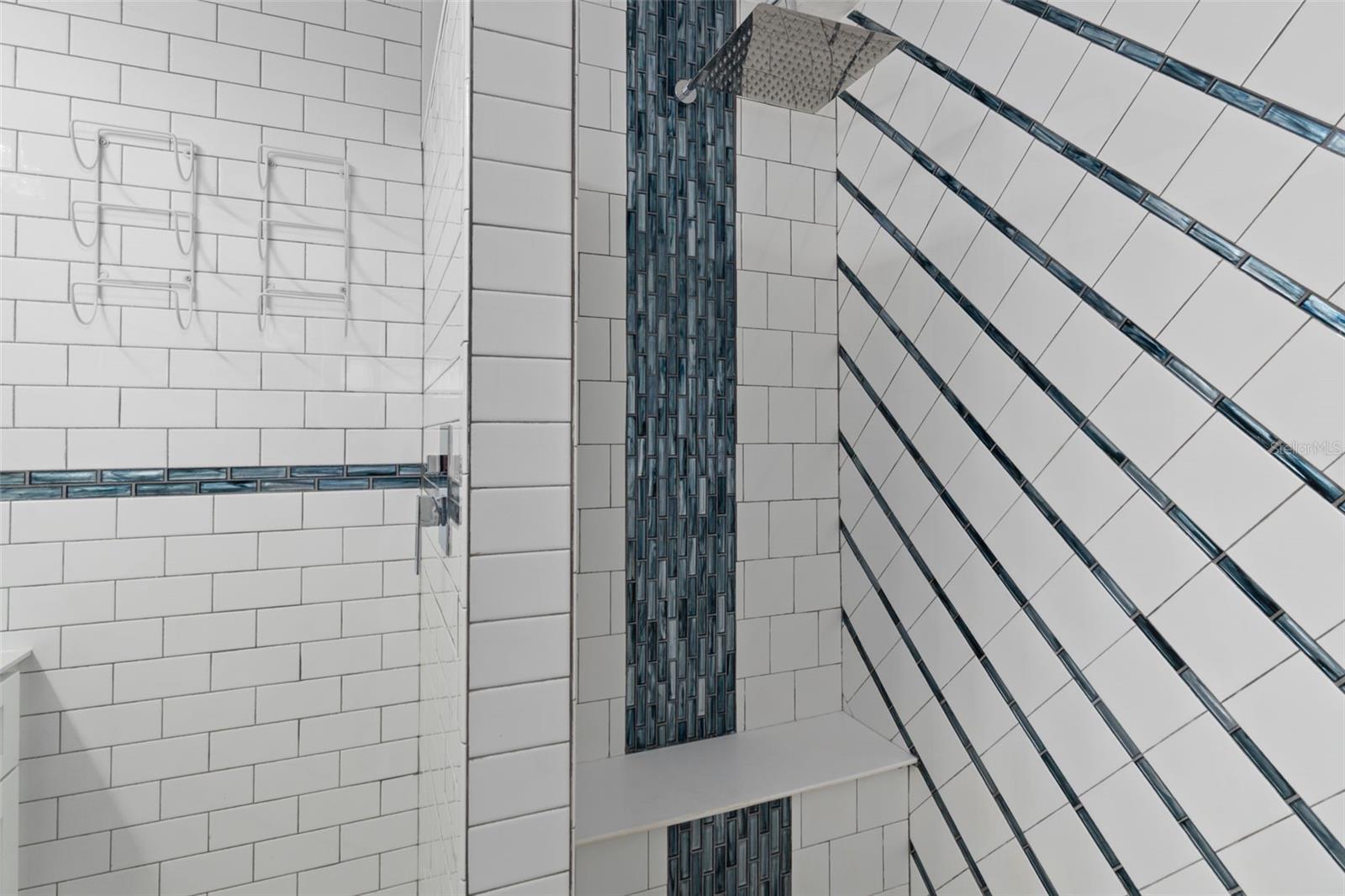 CASONS INGLIS ACRES 01 - Residential