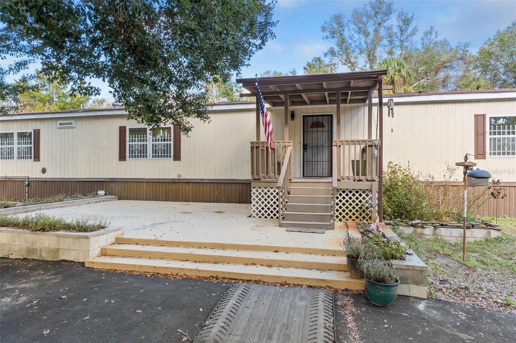 Photo of 193 Gladys Avenue, Inglis, FL 34449 (MLS # TB8471866)