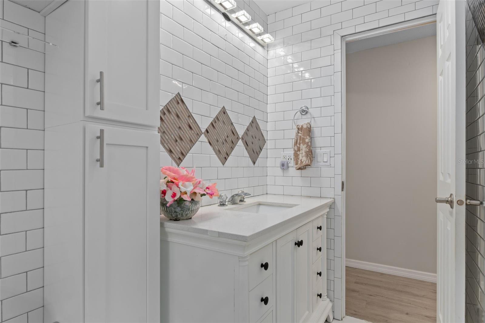 CASONS INGLIS ACRES 01 - Residential