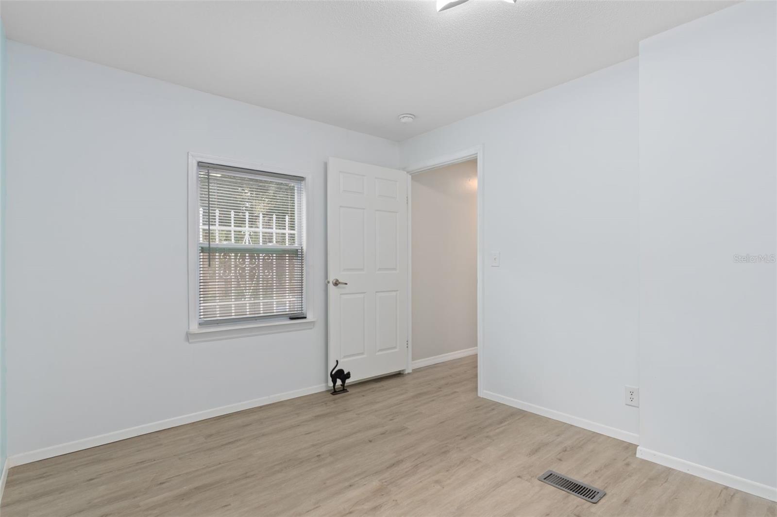 CASONS INGLIS ACRES 01 - Residential