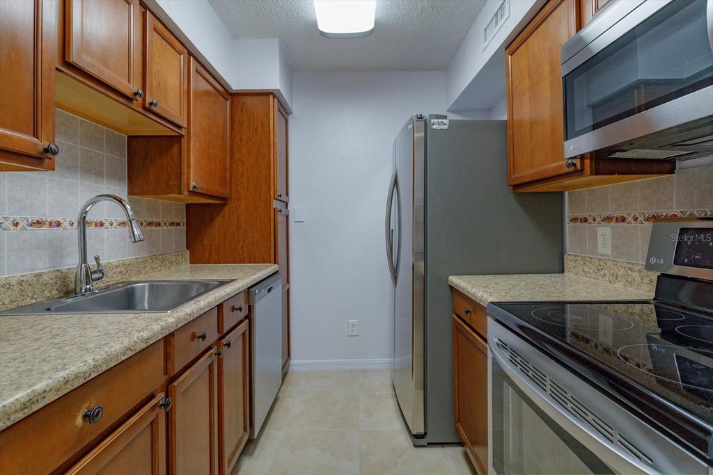 Photo of 395 Wymore Road #207, Altamonte Springs, FL 32714 (MLS # O6372329)